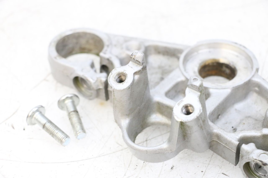 photo de TE FOURCHE SUPERIEUR HONDA NSR R 125 (1994 - 2003) - Gros plan technique