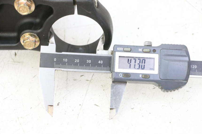 photo de TE FOURCHE SUPERIEUR APOLLO RFZ 150