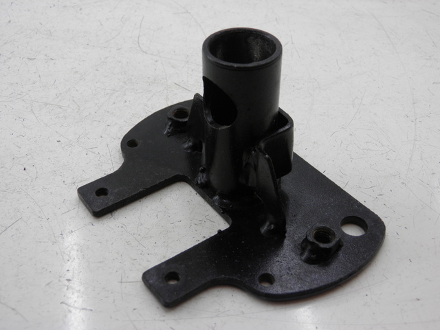 photo de TE FOURCHE SUPERIEUR YAMASAKI YM50QT-N3 RETRO 50 (2012 - 2014) - Détail de la pièce