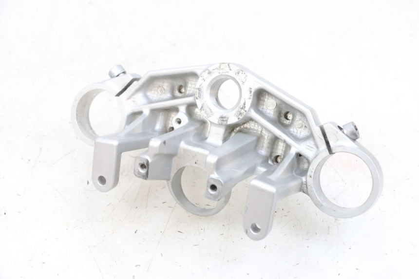 photo de TE FOURCHE SUPERIEUR KAWASAKI ZR 7 750 (1999 - 2001) - Autre angle de vue