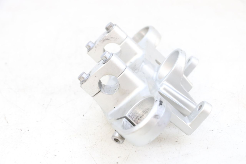 photo de TE FOURCHE SUPERIEUR KAWASAKI ZR 7 750 (1999 - 2001) - Pièce contrôlée