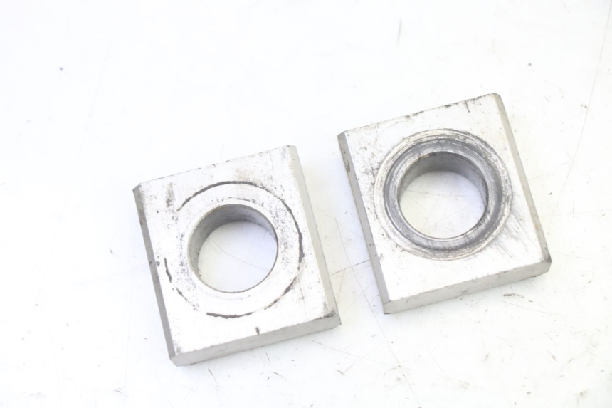 photo de TENDEUR CHAINE HONDA CBR RR FIREBLADE 900 (1992 - 1994)