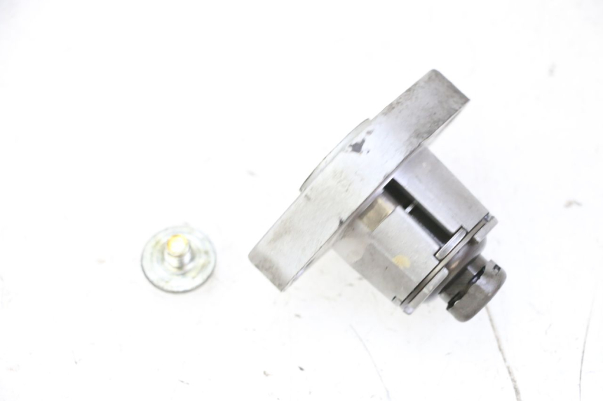 photo de TENDEUR CHAINE DISTRIBUTION HONDA CBF 125 (2009 - 2015)