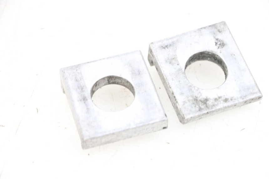 photo de TENDEUR CHAINE SUZUKI DL V STROM 1000 (2002 - 2007) - Détail de la pièce