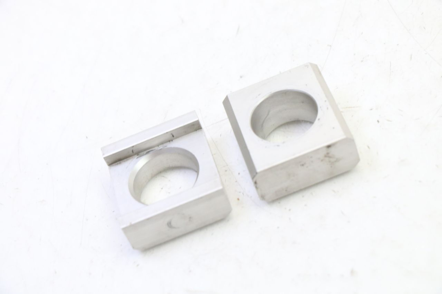 photo de TENDEUR CHAINE YAMAHA FZ6 FAZER S2 600 (2007 - 2011)