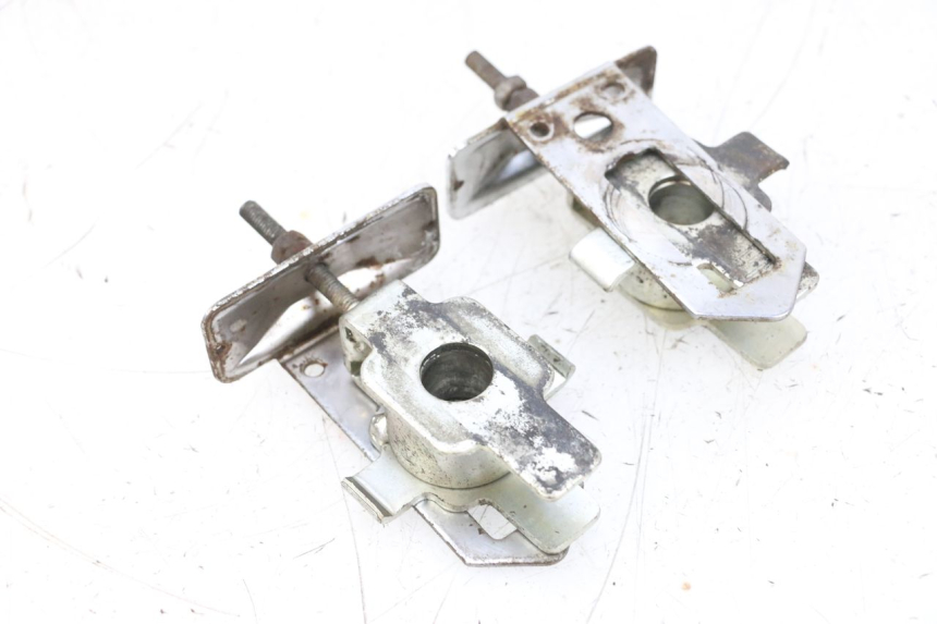 photo de TENDEUR CHAINE HONDA NSR R 125 (1994 - 2003) - Détail de la pièce