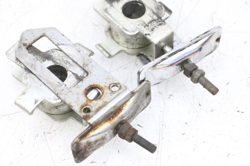 photo de TENDEUR CHAINE HONDA NSR R 125 (1994 - 2003) - Autre angle de vue