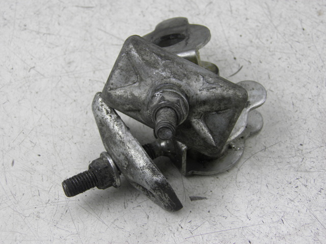 photo de TENDEUR CHAINE SUZUKI GZ MARAUDER 125 (1998 - 2004)