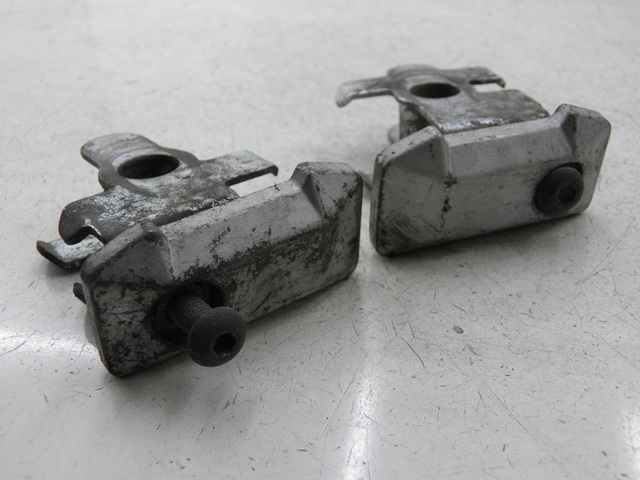 photo de TENDEUR CHAINE SUZUKI SV S 650 (1999 - 2002)