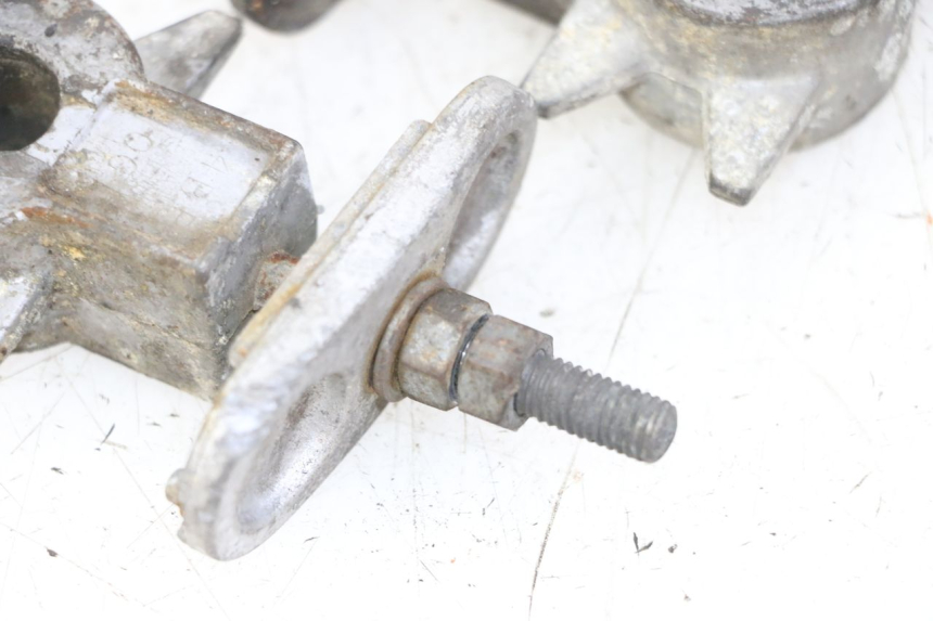photo de TENDEUR CHAINE YAMAHA XJN DIVERSION 600 (2000 - 2003)