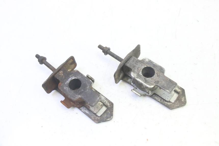 photo de TENDEUR CHAINE KYMCO ZING 125 (1997 - 2003) - Autre angle de vue