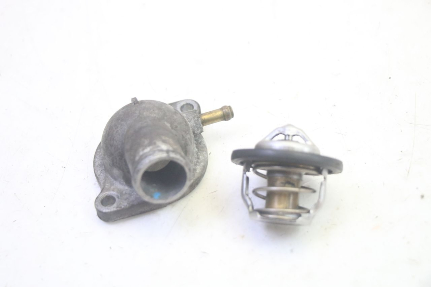 photo de THERMOSTAT SUZUKI BURGMAN EXECUTIVE ABS 650 (2006 - 2012) - Détail de la pièce