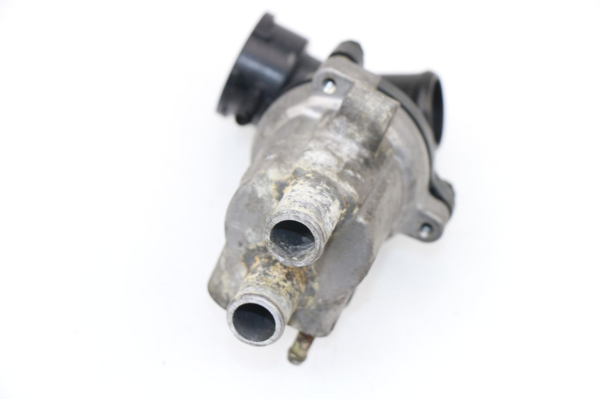 photo de THERMOSTAT YAMAHA FZS FAZER 600 (2001 - 2003) - Zoom état d’usage