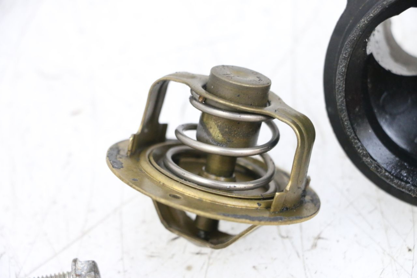 photo de THERMOSTAT YAMAHA TDM ABS 900 (2002 - 2014) - État de surface