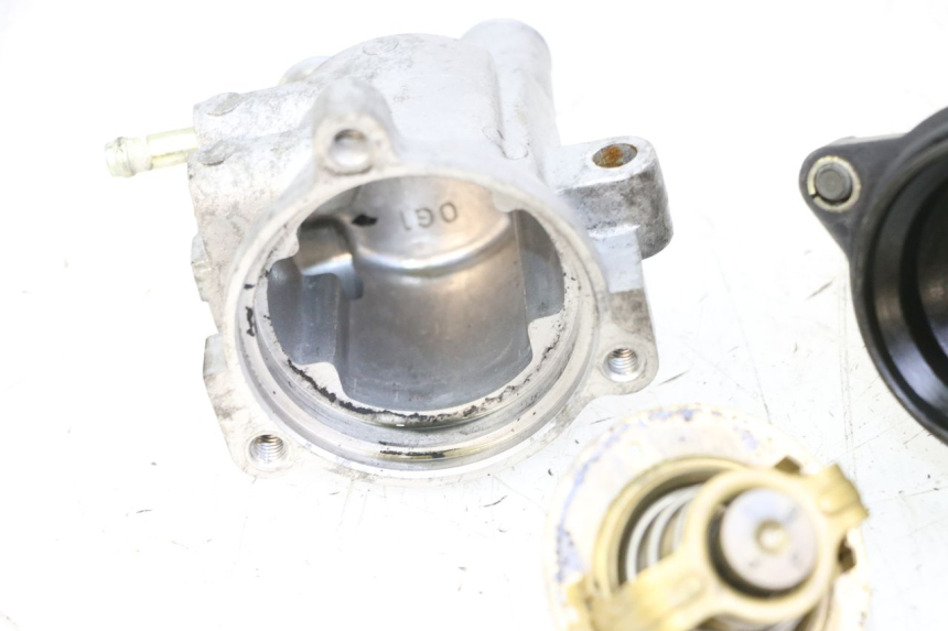 photo de THERMOSTAT YAMAHA FZS FAZER 600 (2001 - 2003)