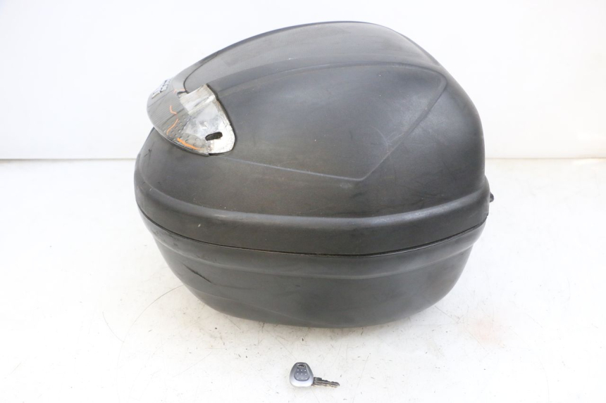 photo de TOP CASE PEUGEOT DJANGO 4T 50 (2014 - 2019) - Aperçu profil