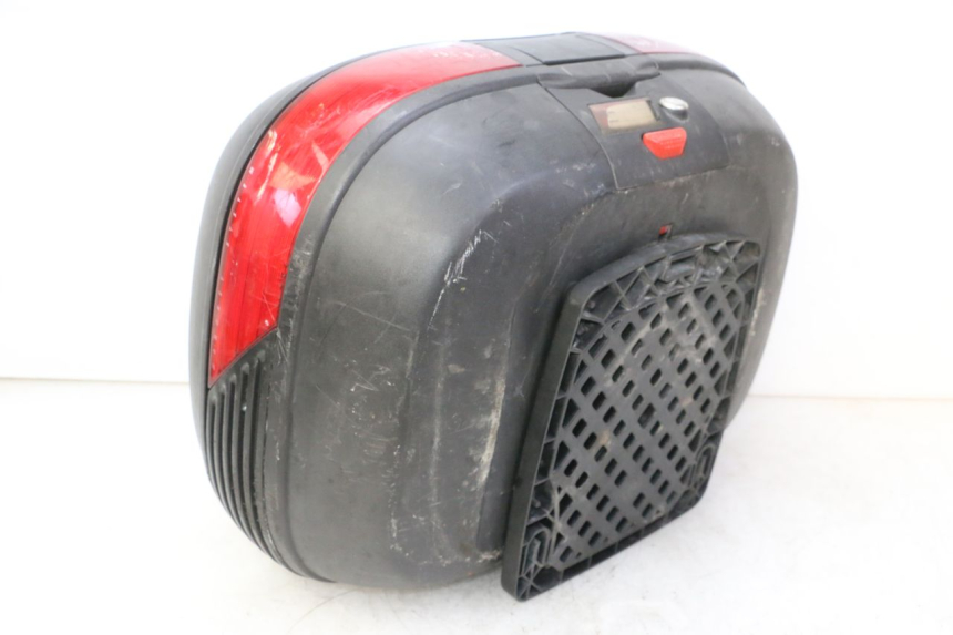 photo de TOP CASE PEUGEOT KISBEE 2T 50 (2010 - 2017)