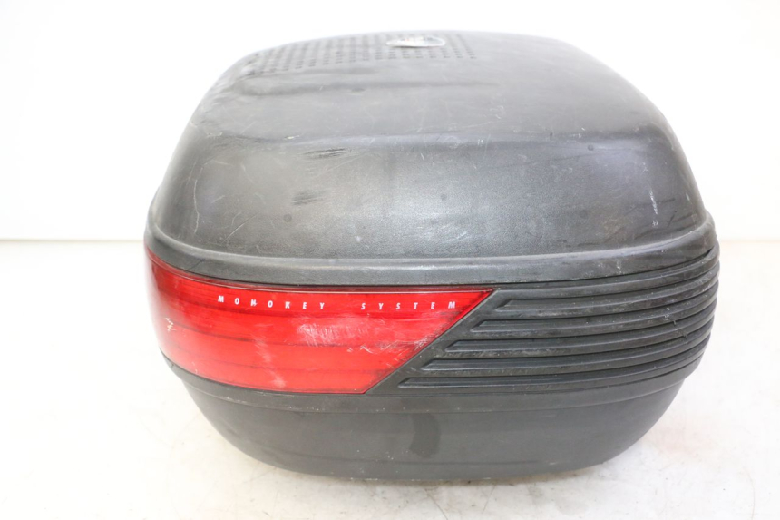 photo de TOP CASE PEUGEOT KISBEE 2T 50 (2010 - 2017)