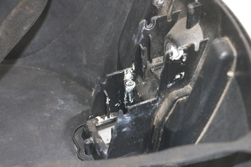 photo de TOP CASE PIAGGIO MP3 LT 300 (2010 - 2016)