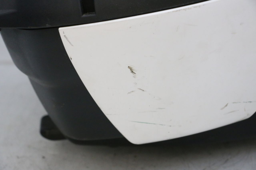 photo de TOP CASE YAMAHA NEO'S CORE 1 (2022 - 2026) - Vue rapprochée