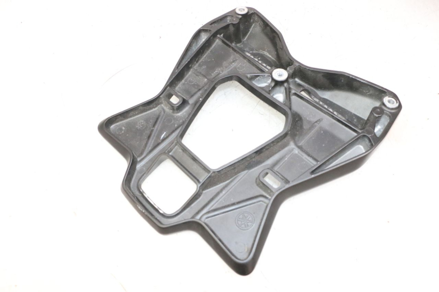 photo de TOP CASE YAMAHA NEO'S CORE 1 (2022 - 2026) - Marquages et références