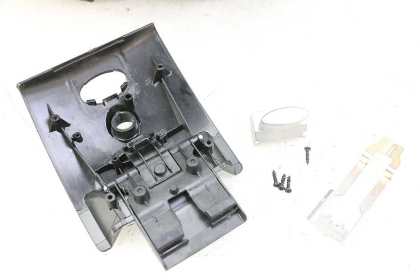 photo de TOP CASE PEUGEOT TWEET 4T 50 (2023 - 2025)