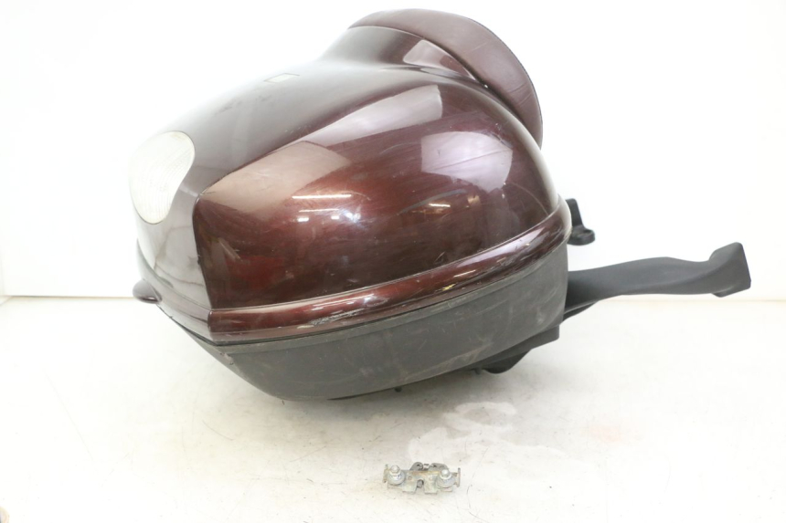 photo de TOP CASE APRILIA SCARABEO GT TOURING 125 (1999 - 2005)