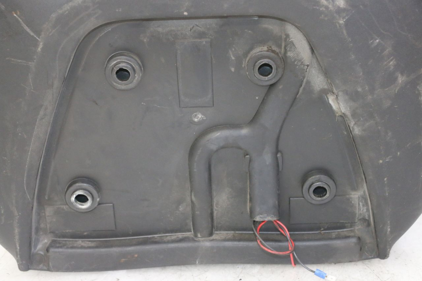 photo de TOP CASE APRILIA SCARABEO GT TOURING 125 (1999 - 2005)