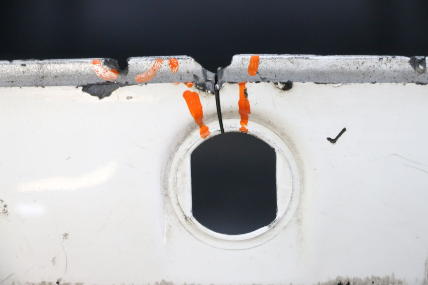 photo de TOP CASE PIAGGIO VESPA GTS SUPER IE 125 (2009 - 2016) - Points de fixation