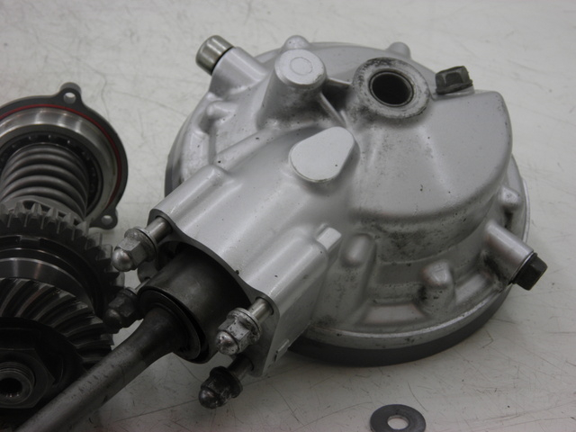 photo de TRANSMISSION ROUE  YAMAHA FJR 1300 (2004 - 2005) - Vue principale