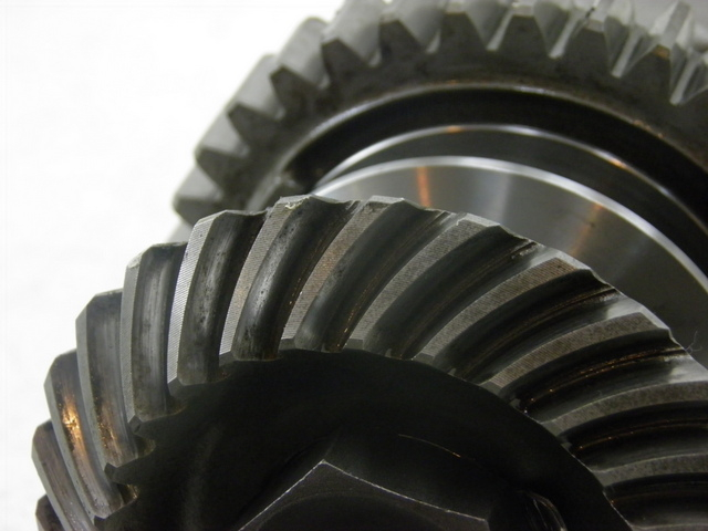 photo de TRANSMISSION ROUE  YAMAHA FJR 1300 (2004 - 2005) - Vue d’ensemble