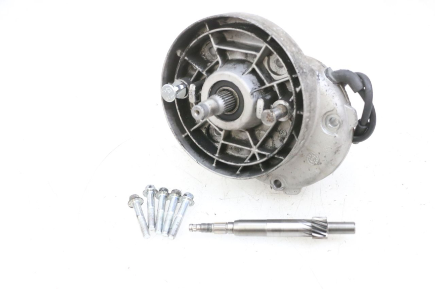 photo de TRANSMISSION ROUE  PIAGGIO NEW TYPHOON 50 (2018 - 2021) - Gros plan technique