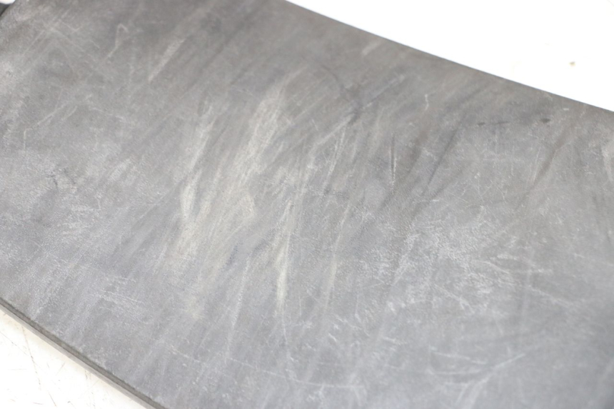 photo de TRAPPE ESSENCE PIAGGIO MP3 LT 400 (2007 - 2012) - Zoom état d’usage