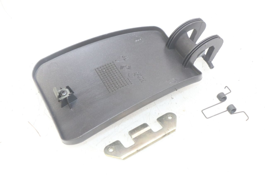 photo de TRAPPE ESSENCE PIAGGIO X8 125 (2004 - 2007)