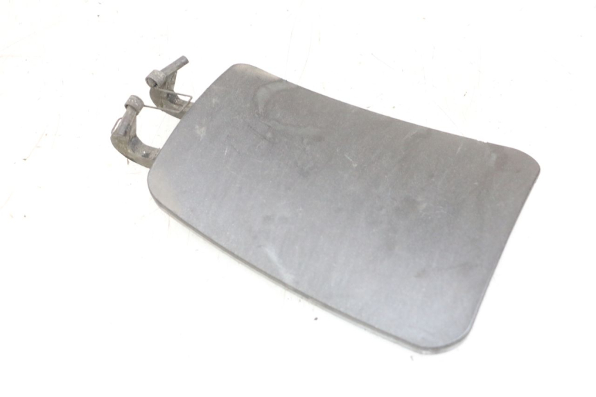 photo de TRAPPE ESSENCE PIAGGIO X8 125 (2004 - 2007) - Gros plan technique