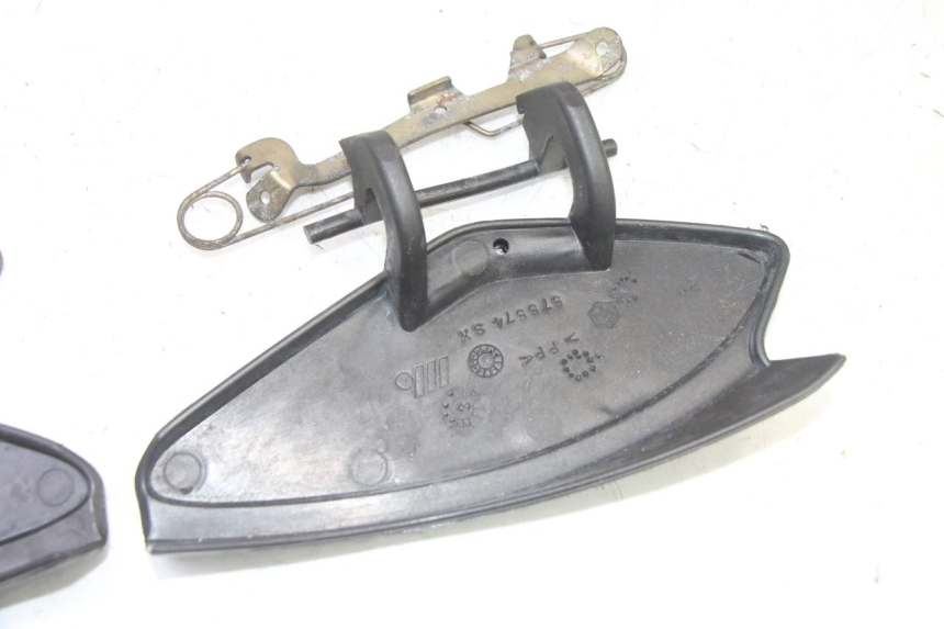 photo de TRAPPE DE VISITE AVANT PIAGGIO X9 EVOLUTION 125 (2003 - 2007)