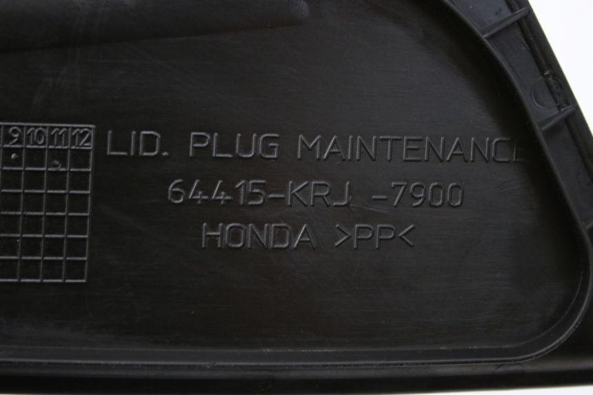 photo de TRAPPE DE VISITE DROITE HONDA FES S-WING SWING ABS 125 (2007 - 2015)