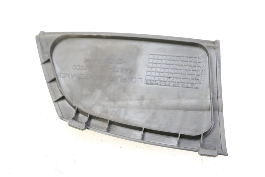 photo de TRAPPE DE VISITE DROITE HONDA FES S-WING SWING ABS 125 (2007 - 2015)