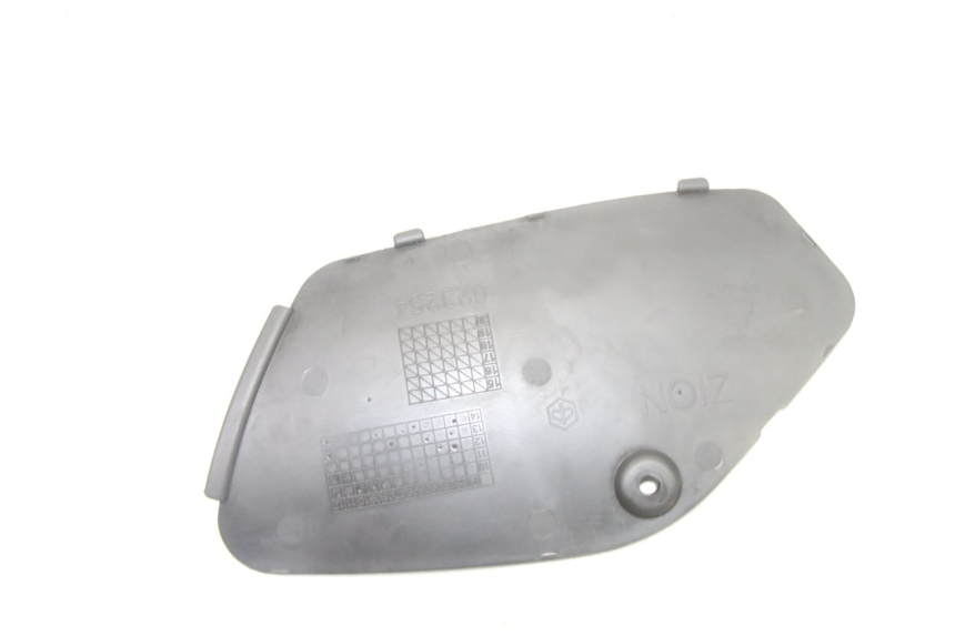 photo de TRAPPE DE VISITE DROITE PIAGGIO MP3 500 (2014 - 2016)