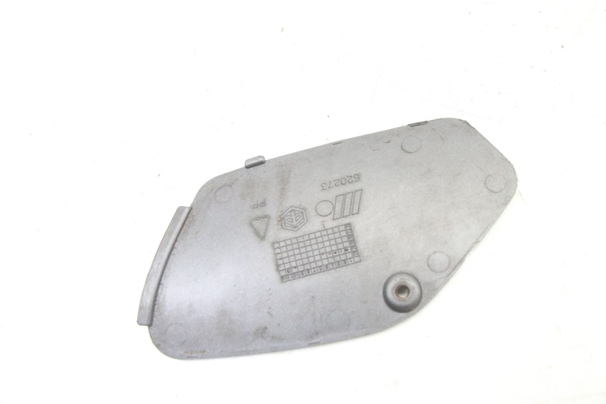 photo de TRAPPE DE VISITE DROITE PIAGGIO X8 125 (2004 - 2007)