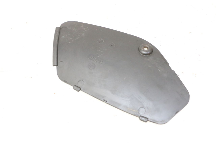 photo de  TRAPPE DE VISITE GAUCHE PIAGGIO MP3 LT 300 (2010 - 2016)