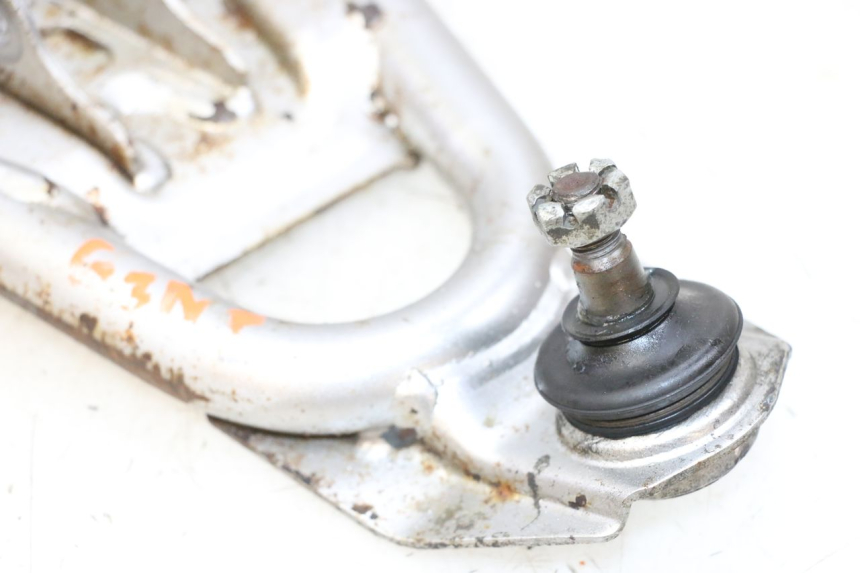 photo de TRIANGLE AVANT YAMAHA YFM R RAPTOR 250 (2008 - 2014) - Pièce contrôlée