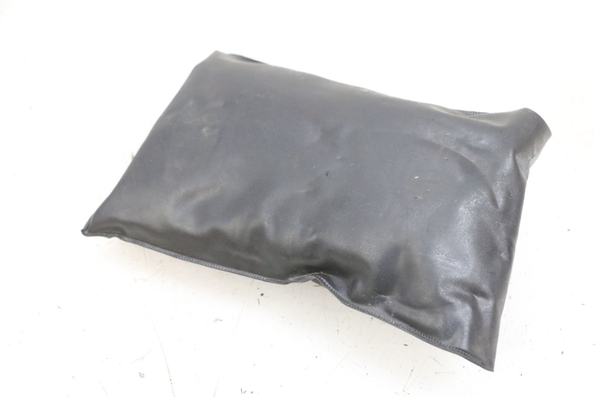 photo de TROUSSE A OUTILS SUZUKI DL V STROM 1000 (2002 - 2007) - Détail de la pièce