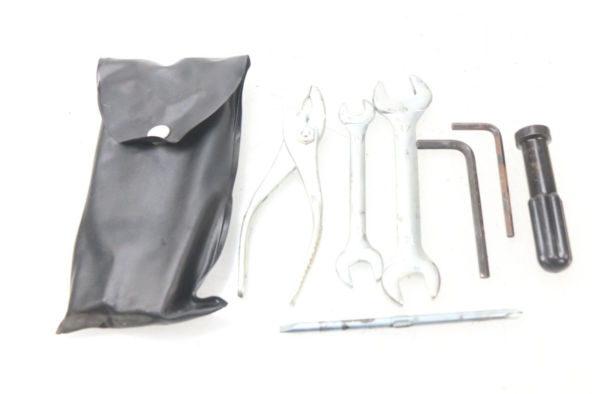 photo de TROUSSE A OUTILS SUZUKI GSX-R GSXR K16 1000 (2012 - 2016)