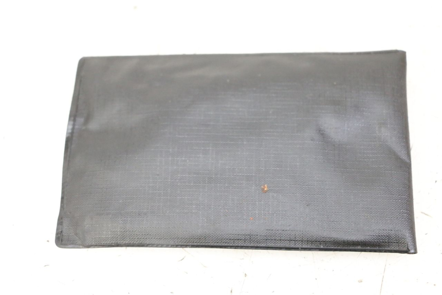 photo de TROUSSE A OUTILS HONDA FES S-WING SWING ABS 125 (2007 - 2015)