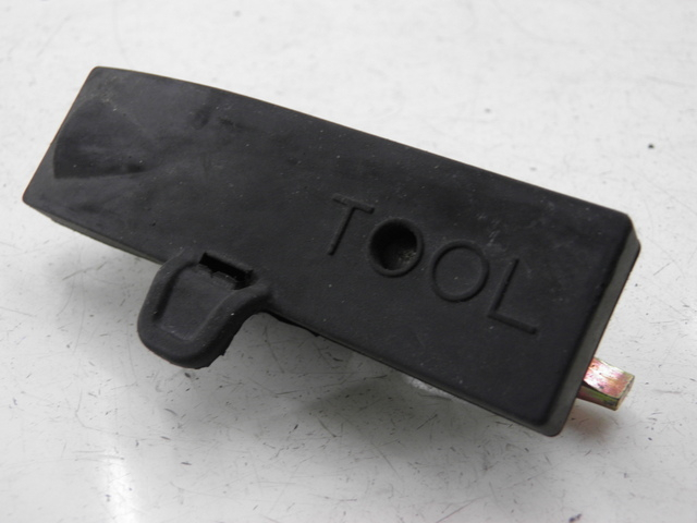 photo de TROUSSE A OUTILS MBK FLAME X 125 (2007 - 2016) - Autre angle de vue