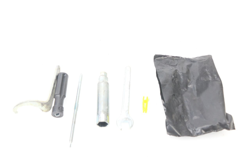 photo de TROUSSE A OUTILS PIAGGIO MP3 500 (2011 - 2015)