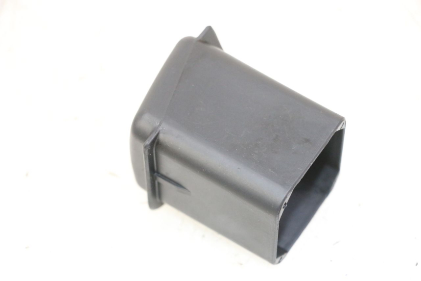photo de TROUSSE A OUTILS PIAGGIO VESPA GRANTURISMO 200 (2004 - 2005)