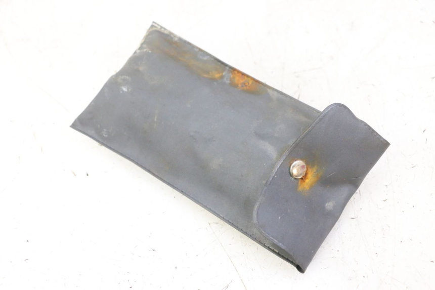 photo de TROUSSE A OUTILS HONDA SCV LEAD 100 (2003 - 2007)