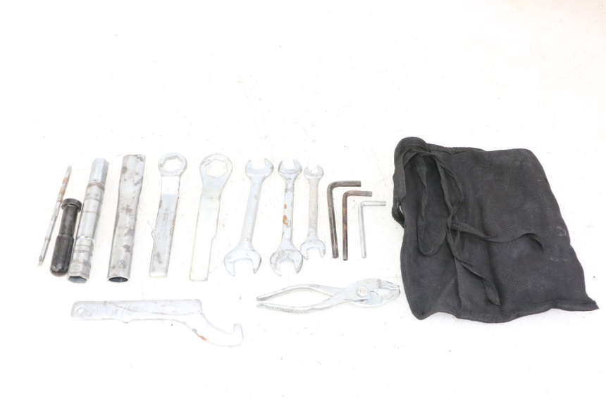 photo de TROUSSE A OUTILS YAMAHA XJ6 ABS 600 (2008 - 2016)